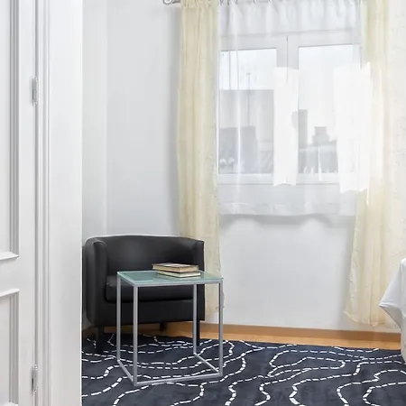 One-bedroom With Terrace Picasso *